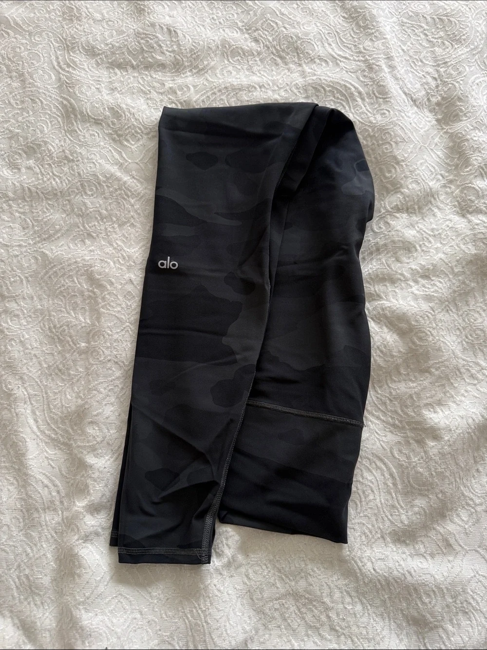 ALO Yoga soft stretchy